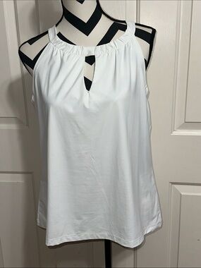 Kenny Dana White Key Hole Sleeveless Halter Top